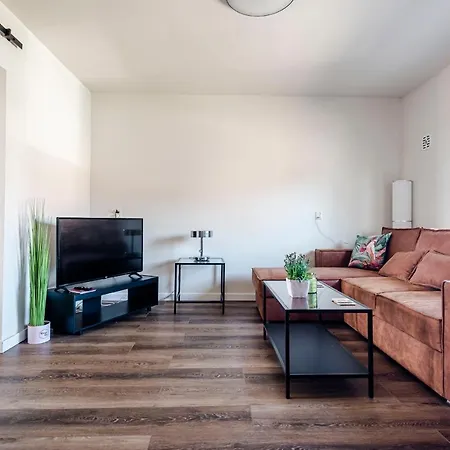 Albatros Aan Zee - *