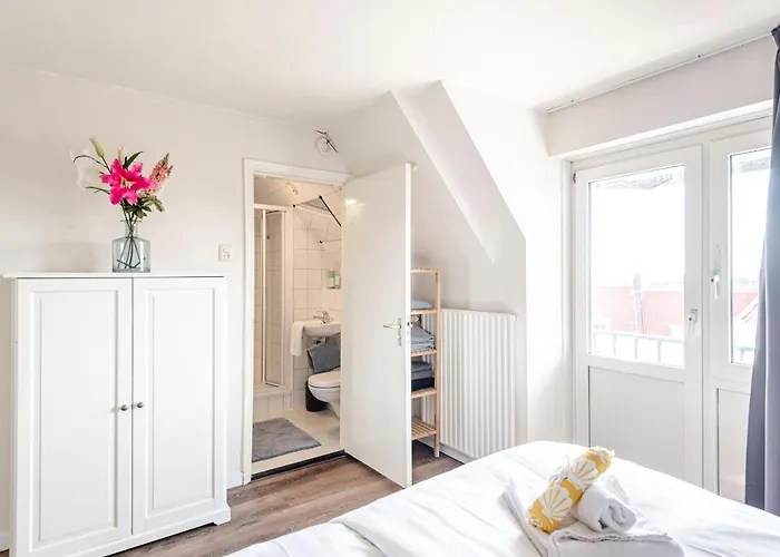 Apartment Albatros Aan Zee -